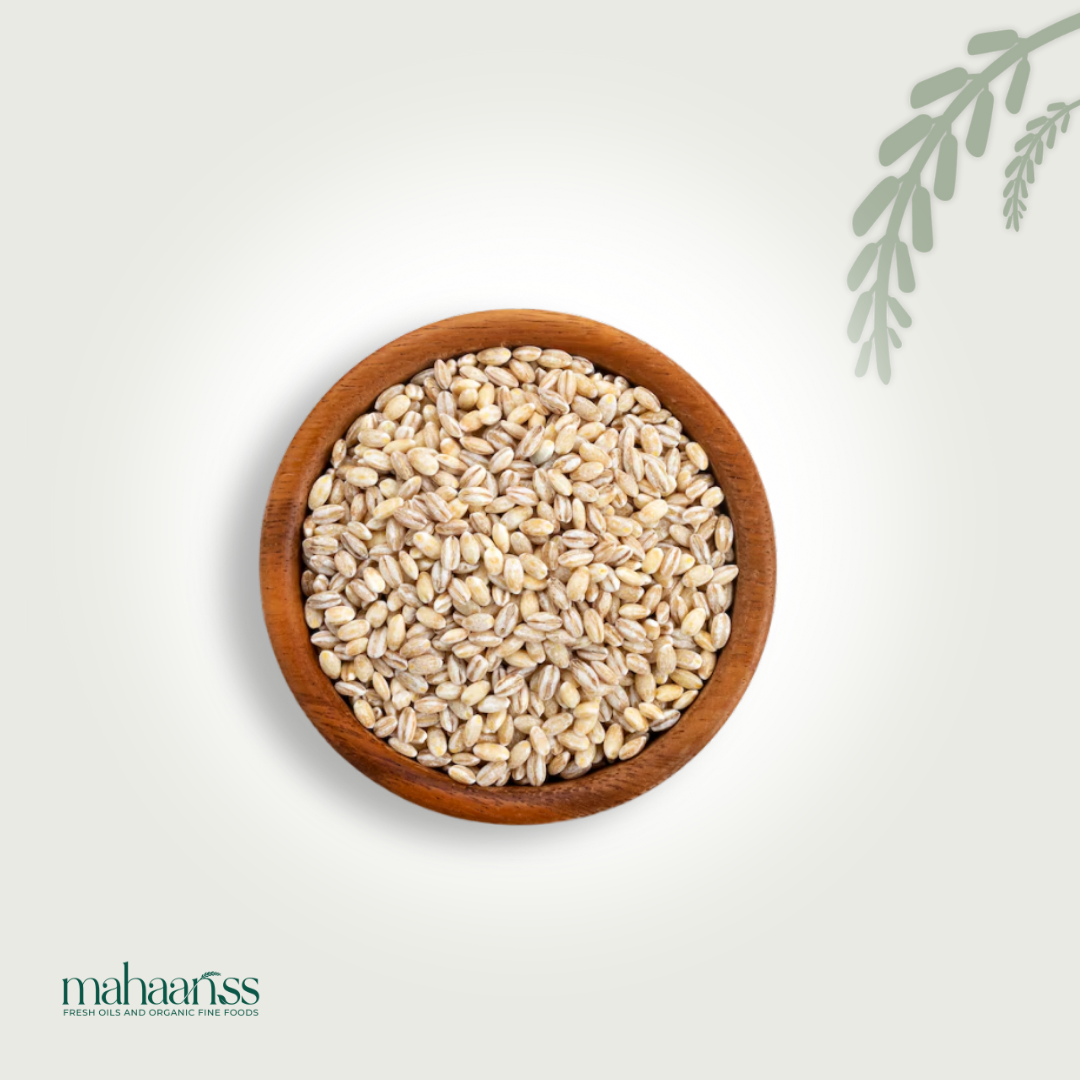 Wooden bowl filled with seeds on a light background, featuring the brand 'maharajas'.